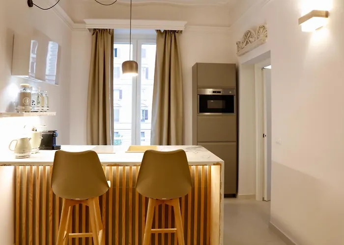 Domus Maxima - & 4* Roma