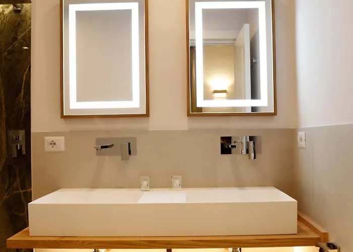 Domus Maxima - & 4* Roma
